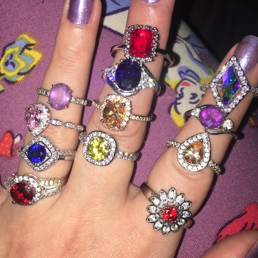 Colorful rings